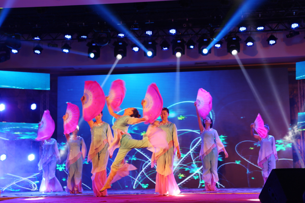 舞蹈《床前明月光》