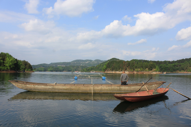 美丽的黑龙滩景区