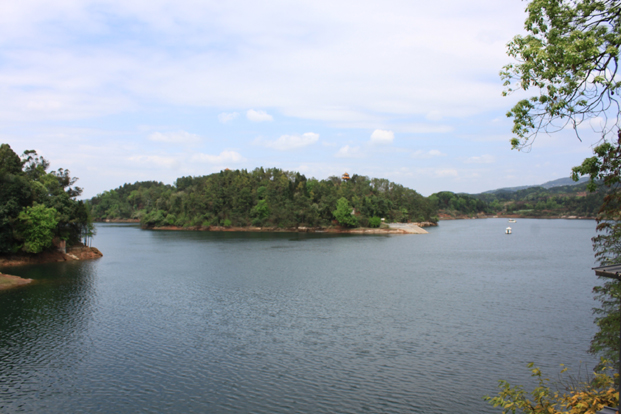 美丽的黑龙滩景区