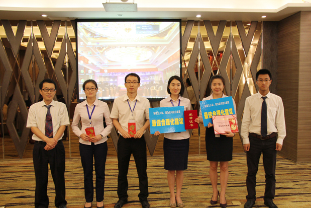 百利玛商场获奖选手合影