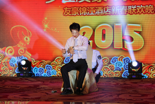 语言小品《双簧》